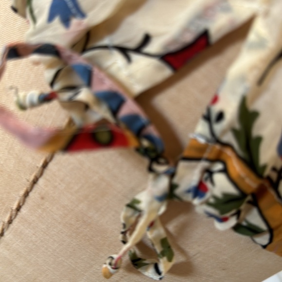 Vintage Johnny Was , XS silk/ Rayon Embroidered top, GREAT style, floral paisley - Picture 8 of 11